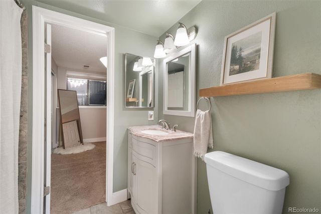 10229 E Peakview Avenue, Englewood, CO 80111