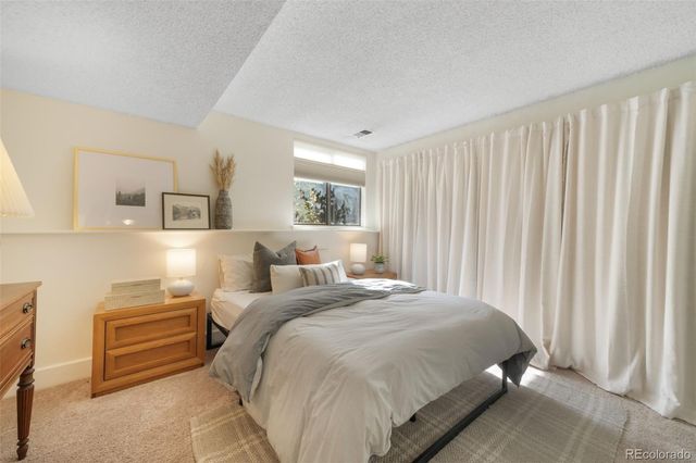 10229 E Peakview Avenue, Englewood, CO 80111