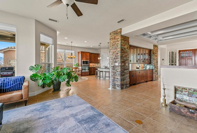 2409 Desert View Road NE, Rio Rancho, NM 87144