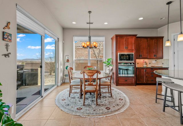 2409 Desert View Road NE, Rio Rancho, NM 87144