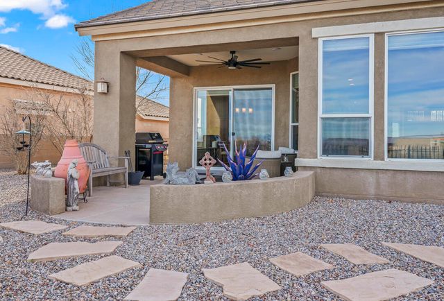 2409 Desert View Road NE, Rio Rancho, NM 87144