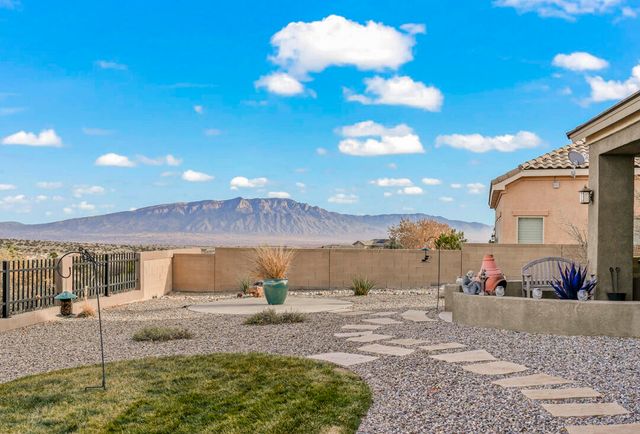 2409 Desert View Road NE, Rio Rancho, NM 87144