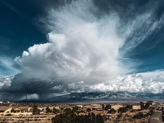 2409 Desert View Road NE, Rio Rancho, NM 87144