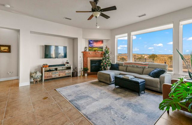 2409 Desert View Road NE, Rio Rancho, NM 87144