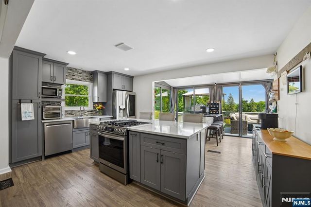 23 Moore Road, West Milford, NJ 07480
