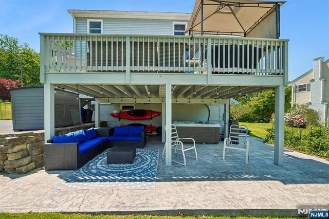 23 Moore Road, West Milford, NJ 07480