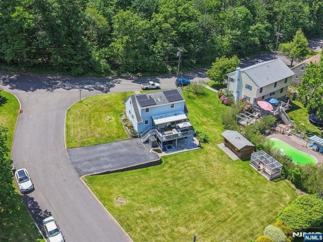 23 Moore Road, West Milford, NJ 07480