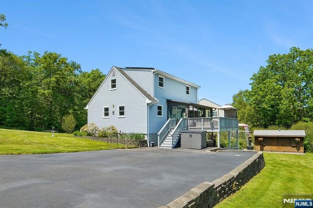 23 Moore Road, West Milford, NJ 07480