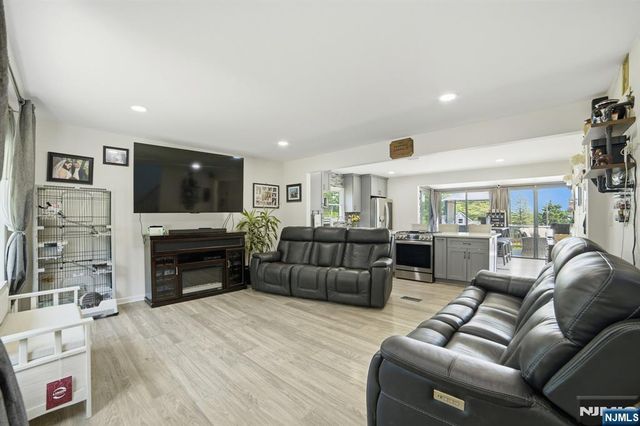 23 Moore Road, West Milford, NJ 07480