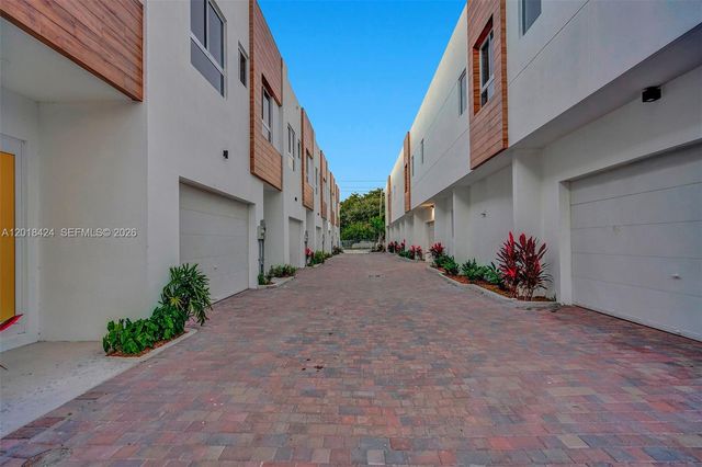 1801 NE 13th St 1821, Fort Lauderdale, FL 33304