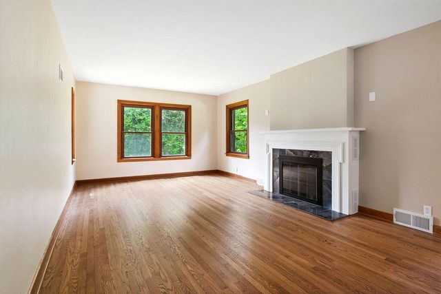 2357 State Highway 33, West Bend, WI 53095