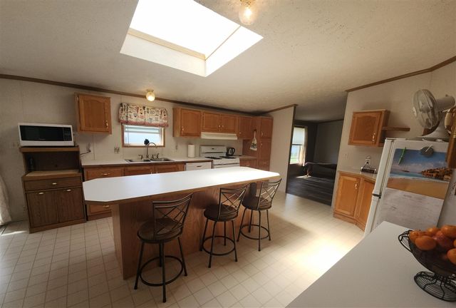 1831 Whisperwood Way, Muskegon, MI 49442