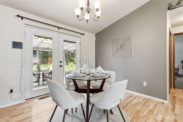 8324 Lake Forest Drive SE, Olympia, WA 98503