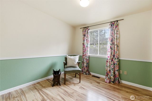 8324 Lake Forest Drive SE, Olympia, WA 98503
