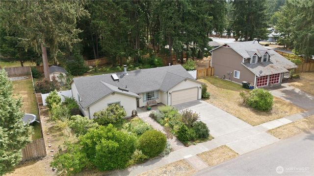 8324 Lake Forest Drive SE, Olympia, WA 98503