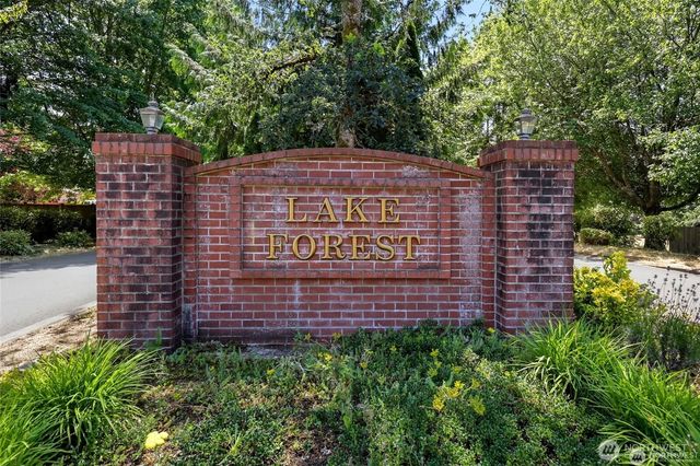8324 Lake Forest Drive SE, Olympia, WA 98503