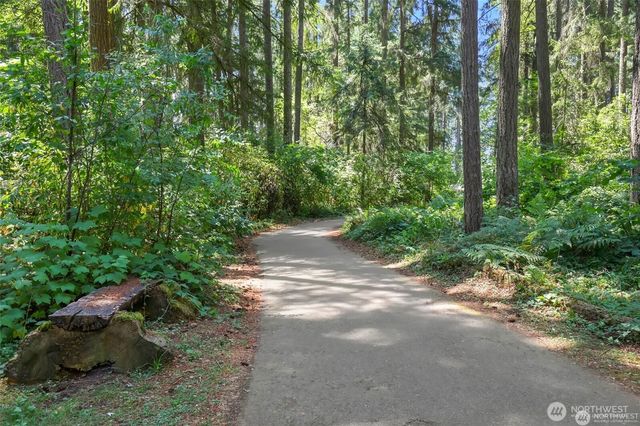 8324 Lake Forest Drive SE, Olympia, WA 98503