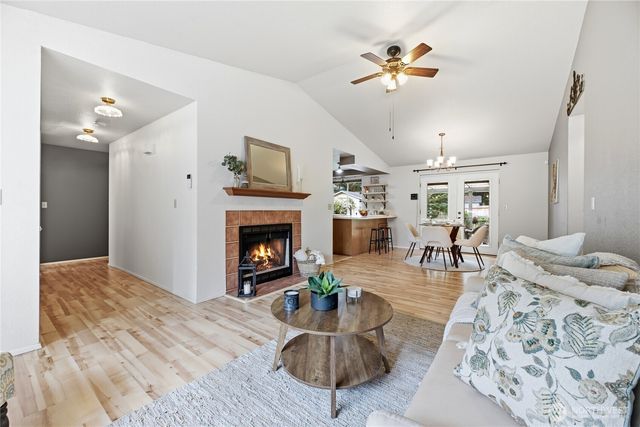 8324 Lake Forest Drive SE, Olympia, WA 98503