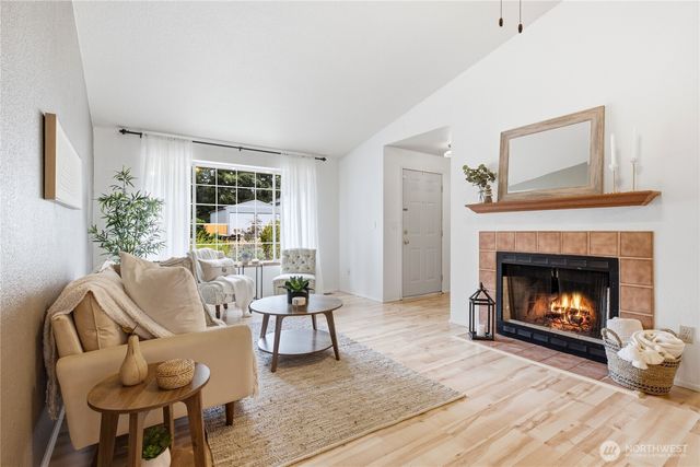 8324 Lake Forest Drive SE, Olympia, WA 98503