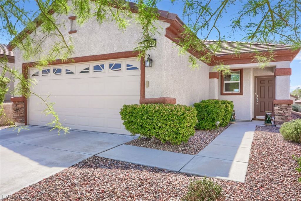 2347 Tranquil Moon Street, Henderson, NV 89044 — photo 4