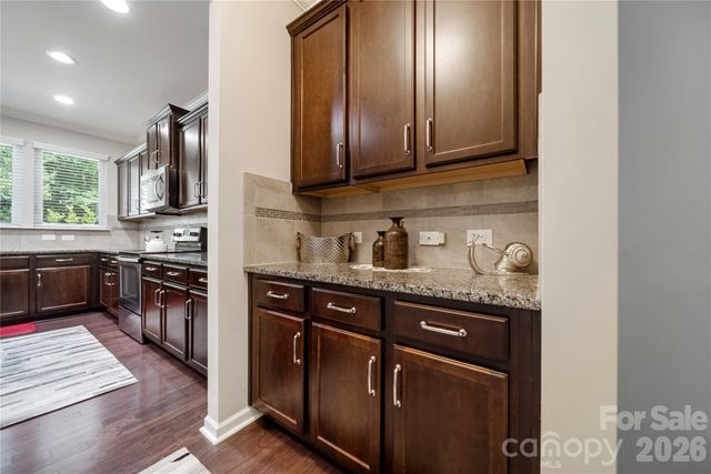 8122 Mossy Rock Road, Waxhaw, NC 28173
