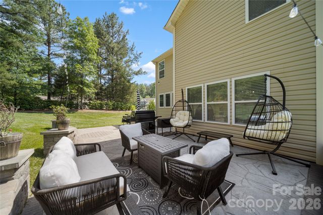 8122 Mossy Rock Road, Waxhaw, NC 28173