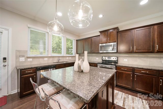 8122 Mossy Rock Road, Waxhaw, NC 28173