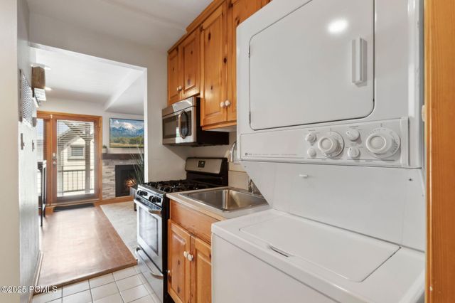 470 Woodside Avenue 10, Park City, UT 84060