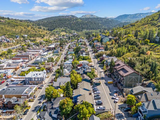 470 Woodside Avenue 10, Park City, UT 84060