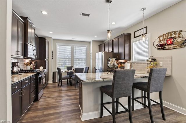 4743 Mahogany RN, Chesapeake, VA 23321