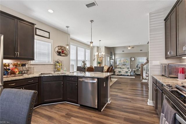 4743 Mahogany RN, Chesapeake, VA 23321