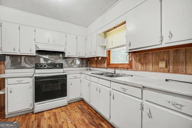 3944 Fairburn Road, Douglasville, GA 30135