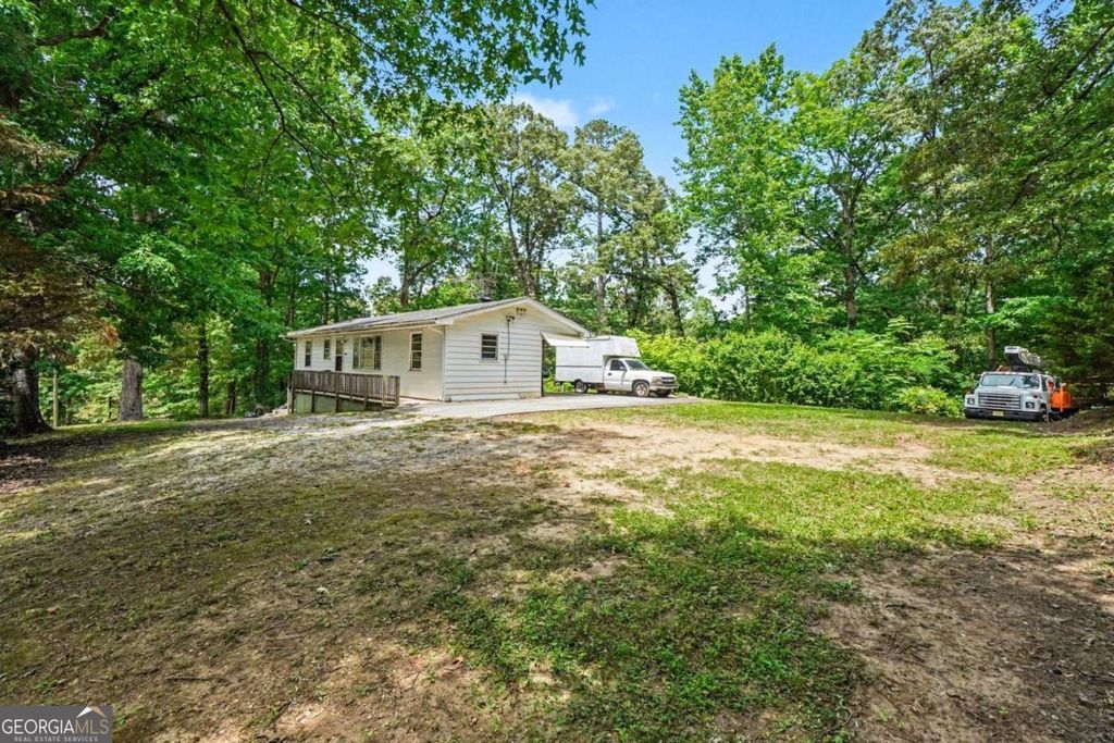 3944 Fairburn Road, Douglasville, GA 30135