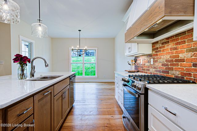 6007 Brentwood Dr, Crestwood, KY 40014
