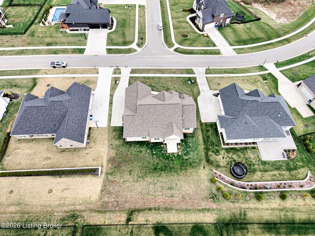 6007 Brentwood Dr, Crestwood, KY 40014