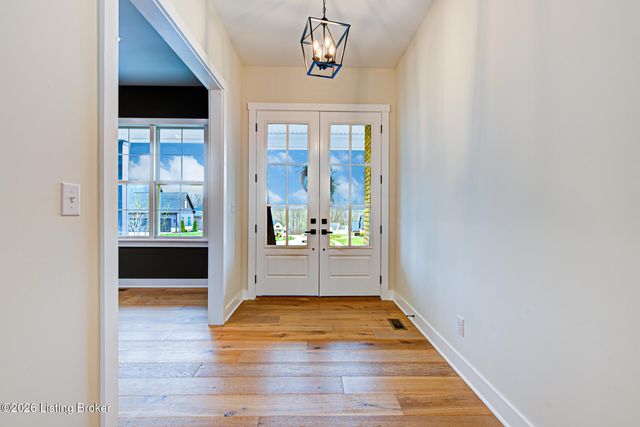 6007 Brentwood Dr, Crestwood, KY 40014