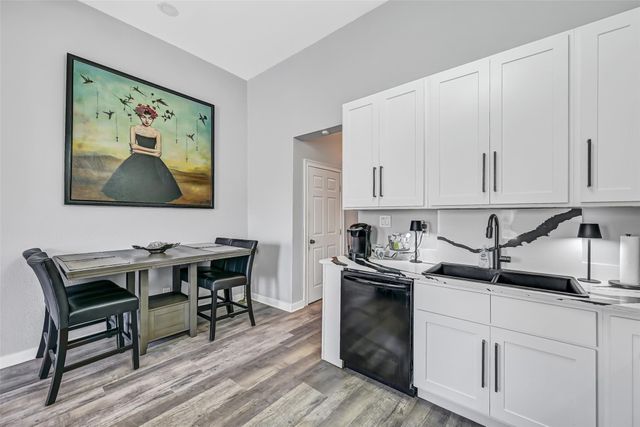 1820 Market Street 2, Galveston, TX 77550