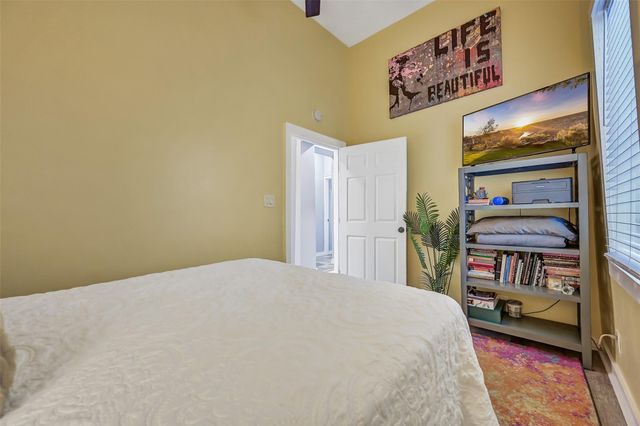 1820 Market Street 2, Galveston, TX 77550