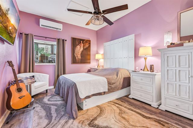 1820 Market Street 2, Galveston, TX 77550
