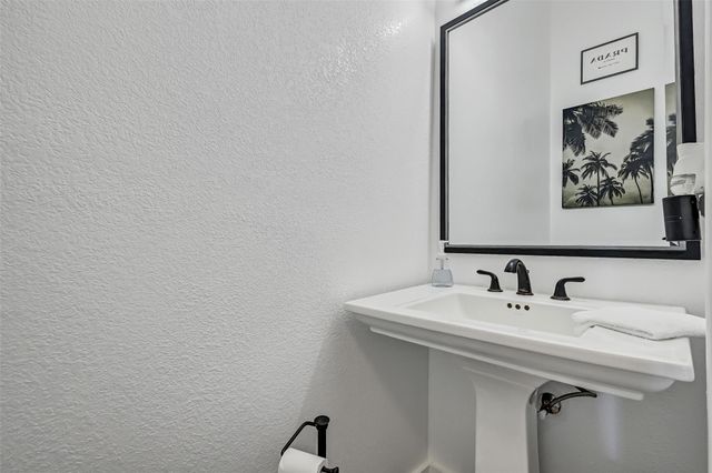 1820 Market Street 2, Galveston, TX 77550