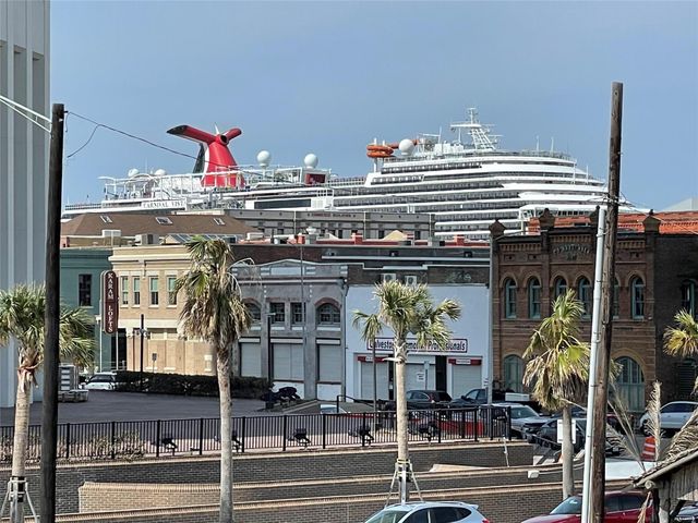 1820 Market Street 2, Galveston, TX 77550