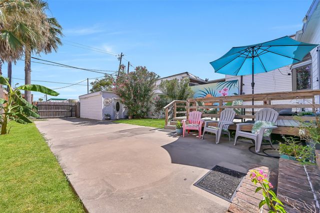 1820 Market Street 2, Galveston, TX 77550