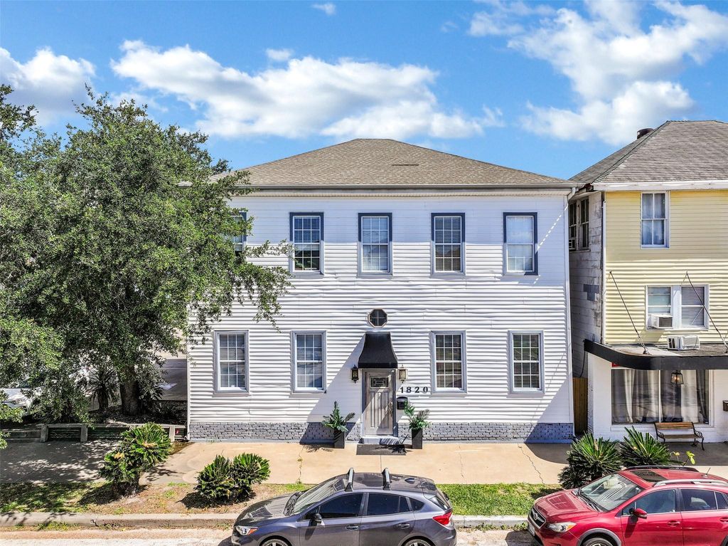 1820 Market Street 2, Galveston, TX 77550