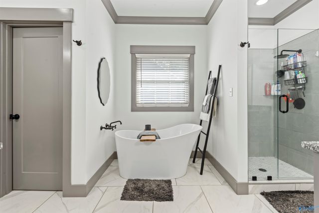 68 Pierce Road, Albertville, AL 35951