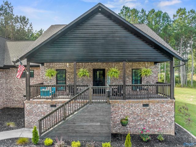 68 Pierce Road, Albertville, AL 35951