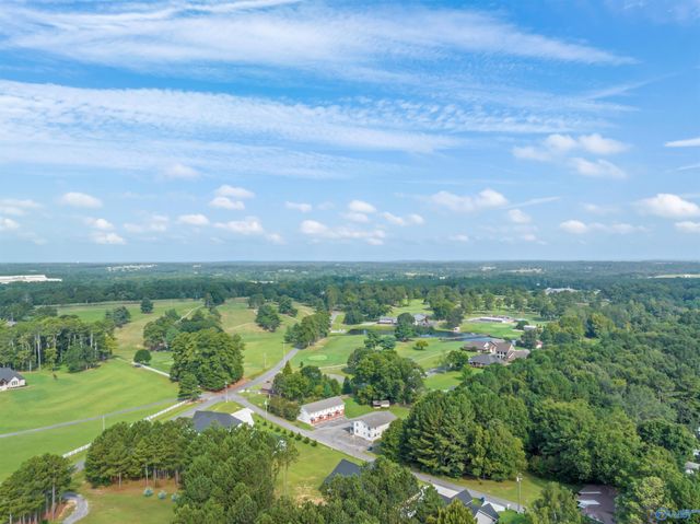 68 Pierce Road, Albertville, AL 35951