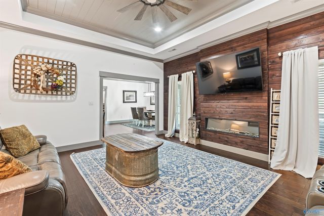 68 Pierce Road, Albertville, AL 35951