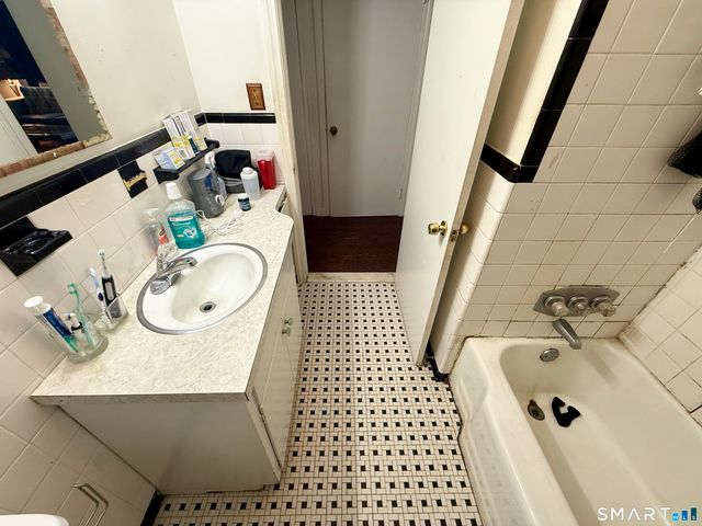 103 Grant Street, Hartford, CT 06106