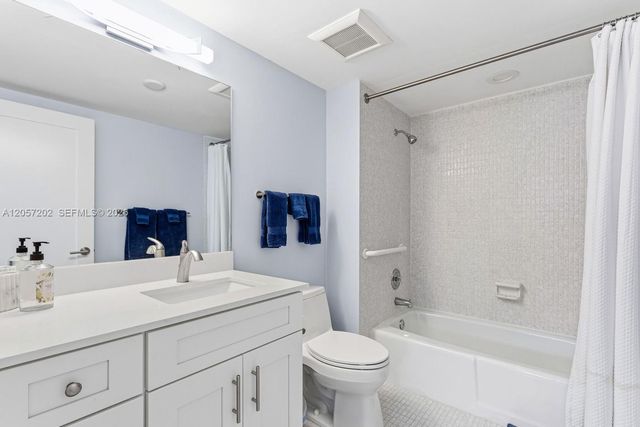 500 Ocean Drive E12A, Juno Beach, FL 33408