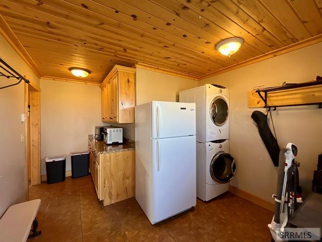 3797 Taylor Mountain Drive, Island Park, ID 83429